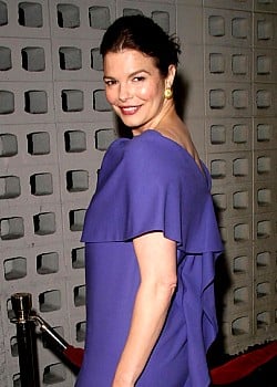 Jeanne Tripplehorn